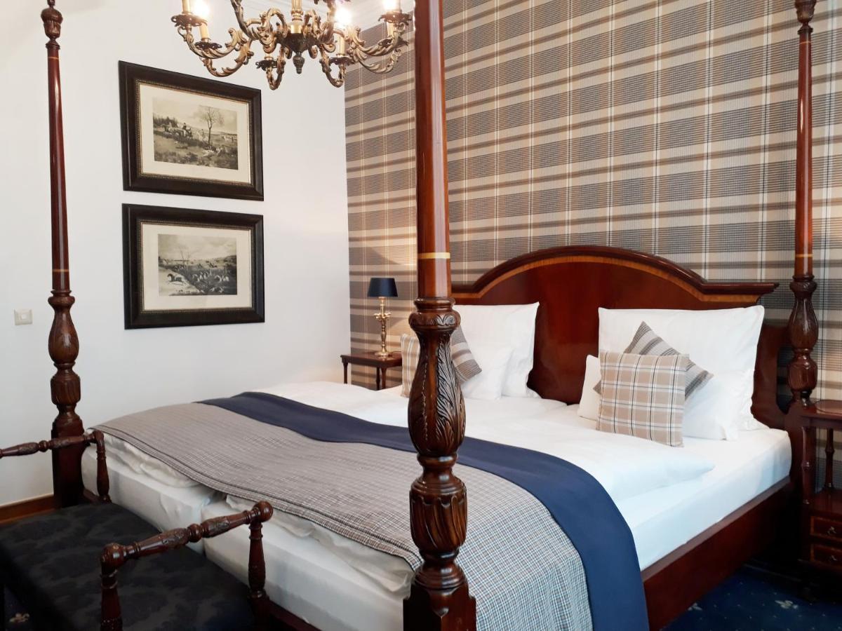 Boutique Windsor - The Charming