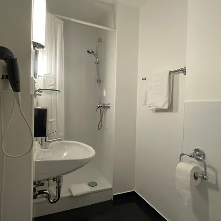 Boutique Windsor - The Charming 4* Dusseldorf
