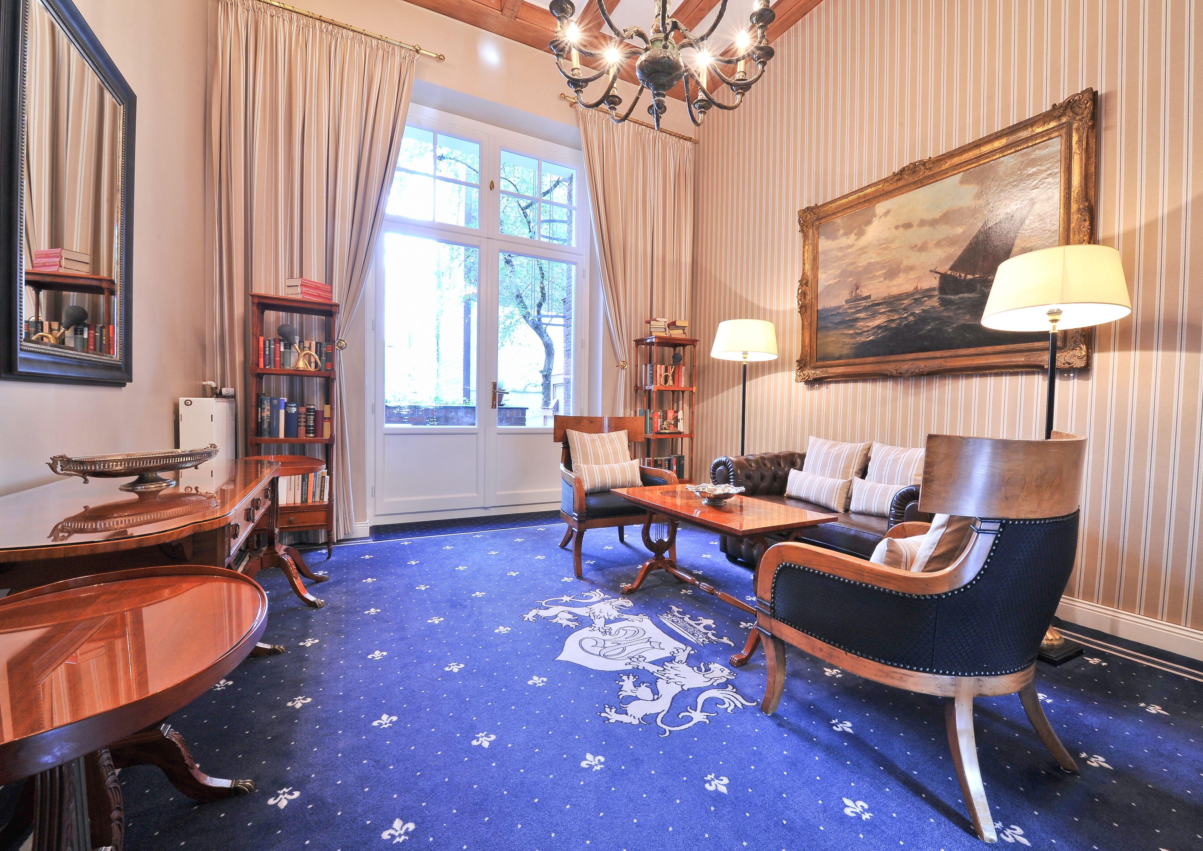 Boutique Windsor - The Charming