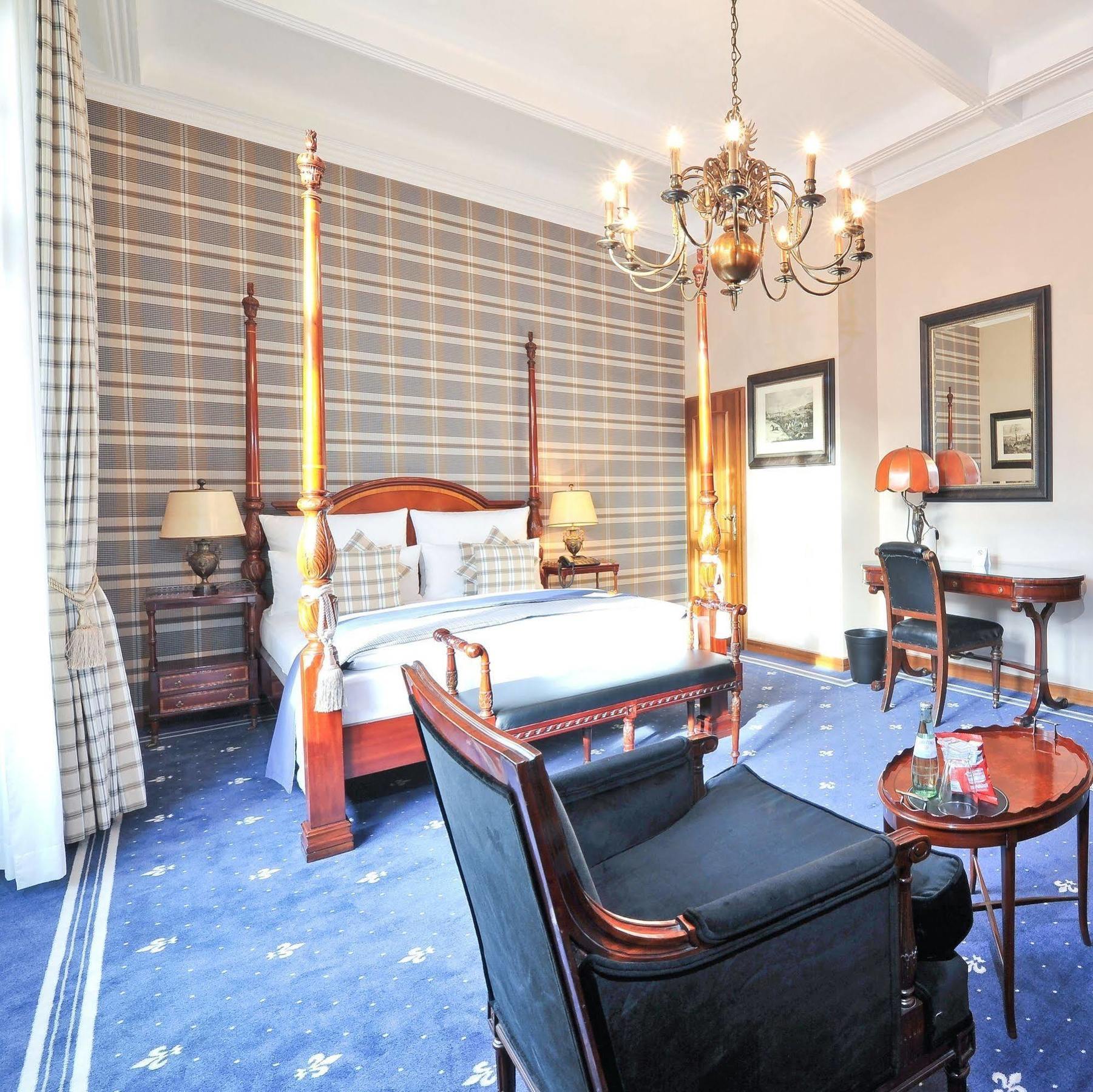 Boutique Windsor - The Charming Hotel 4*