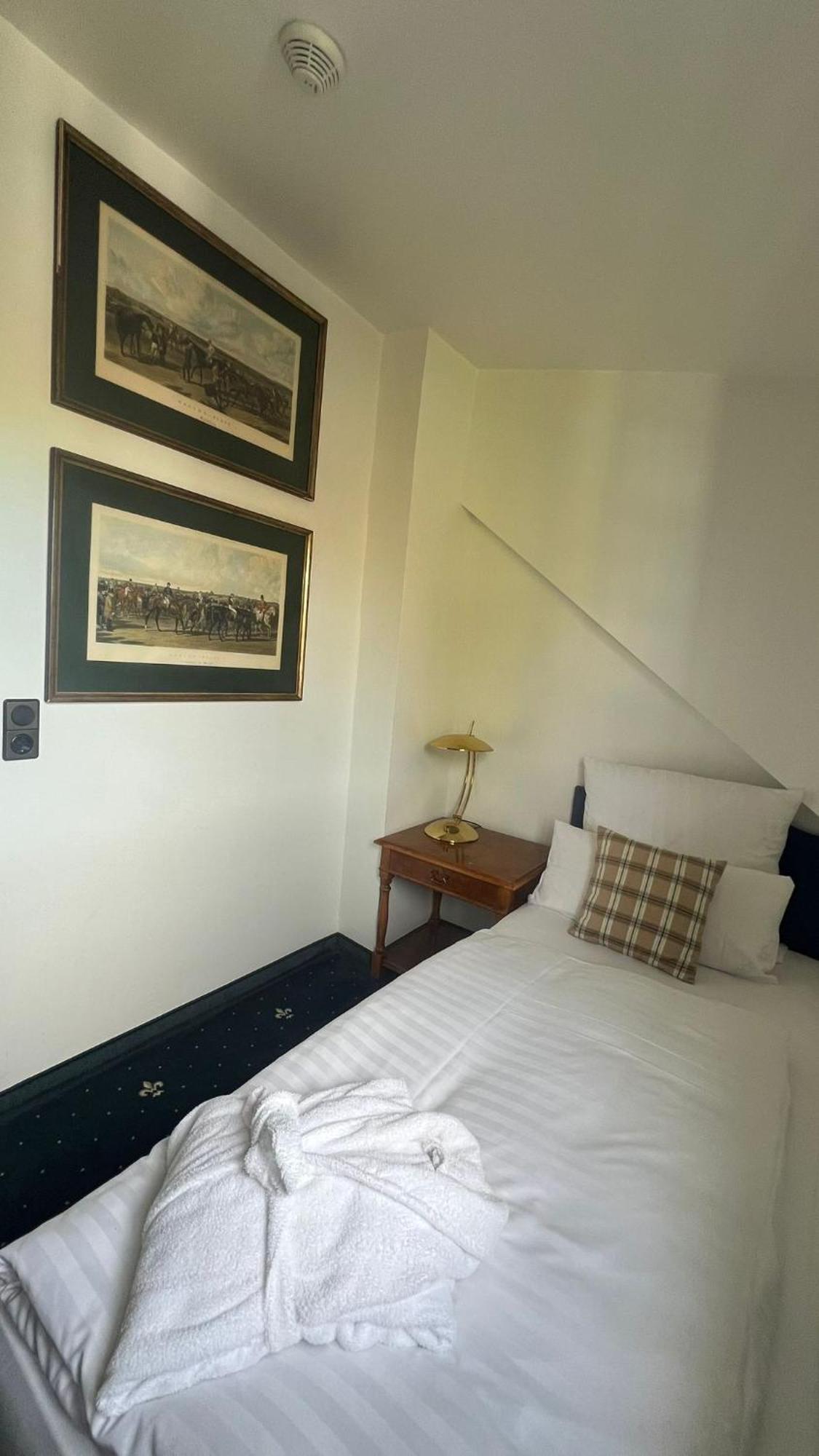 Hotel Boutique Windsor - The Charming Dusseldorf