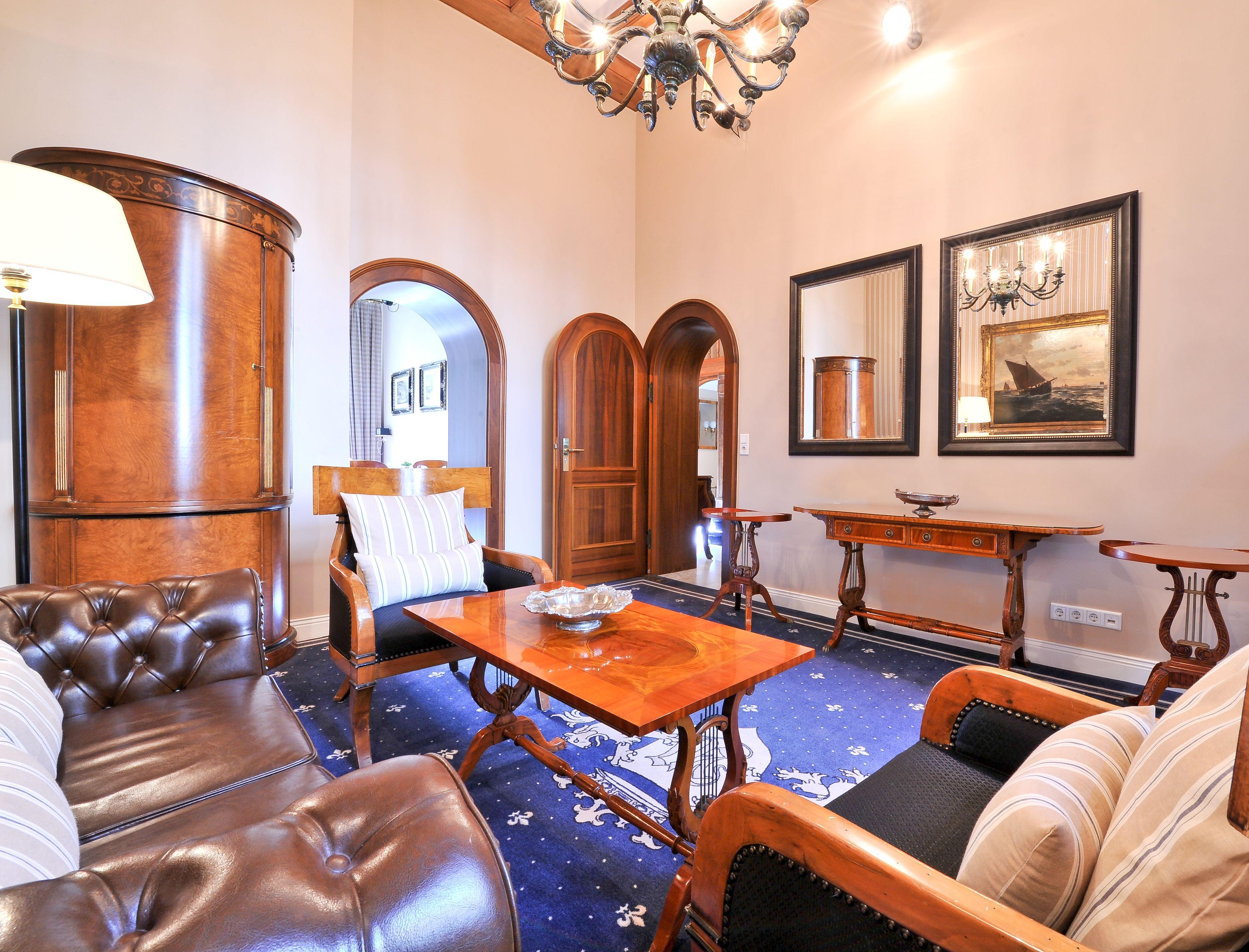 Boutique Windsor - The Charming